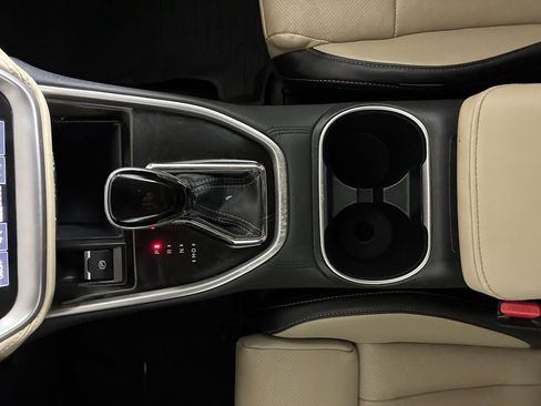 Used 2023 Subaru Outback Limited image 16