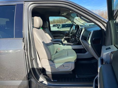 Used 2018 Ford F150 Lariat image 22