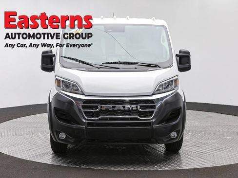 Used 2023 RAM ProMaster 2500 FWD image 2