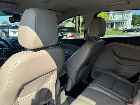 Used 2014 Ford Escape Titanium w/ Equipment Group 401A FWD image 28