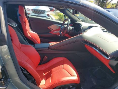 Used 2022 Chevrolet Corvette Stingray w/ Z51 Performance Package image 15