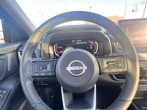 Certified 2024 Nissan Rogue SL image 17