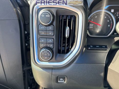 Used 2021 Chevrolet Silverado 1500 High Country w/ Technology Package image 18