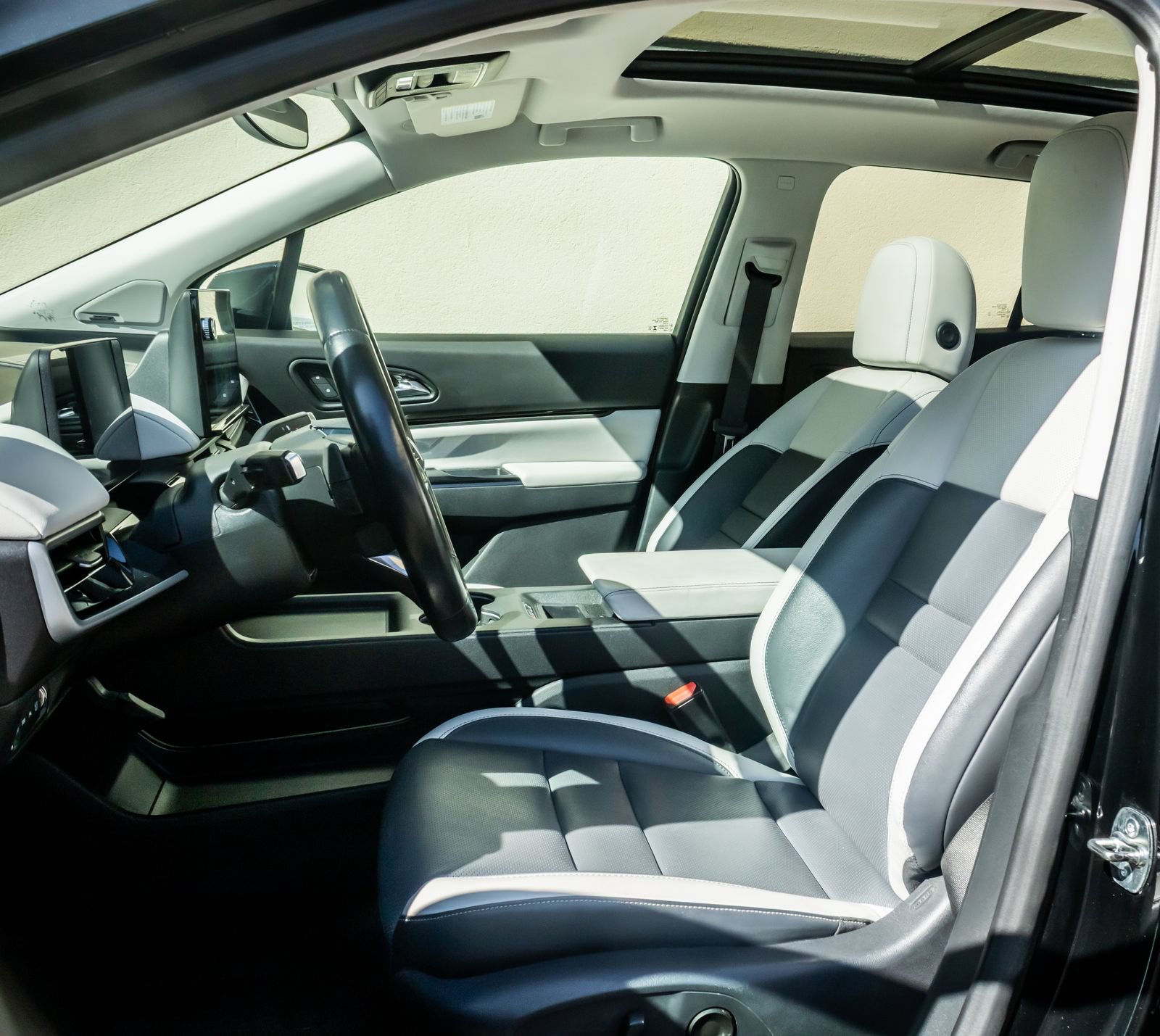 Used 2024 Honda Prologue Elite image 12