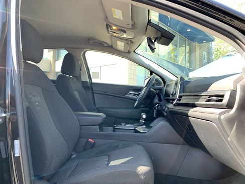 Used 2025 Kia Sportage LX FWD image 35