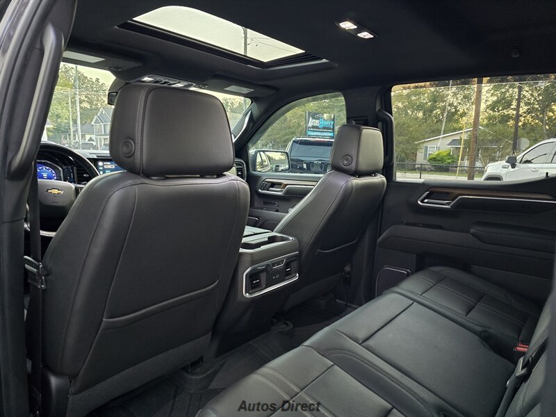 Used 2022 Chevrolet Silverado 1500 High Country w/ High Country Premium Package AWD/4WD image 31
