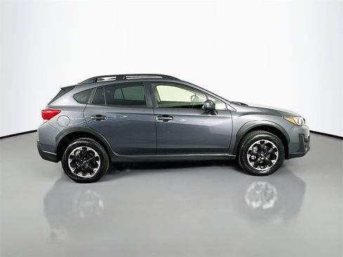 Used 2023 Subaru Crosstrek 2.0i Premium image 8