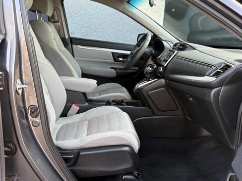 Used 2017 Honda CR-V LX image 32