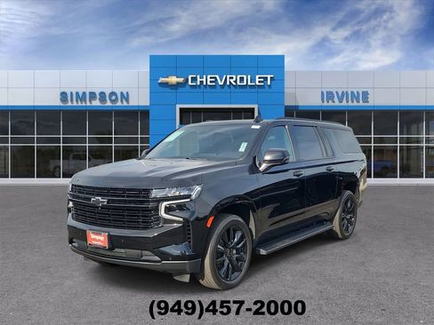 Used 2024 Chevrolet Suburban RST w/ Sport Performance Package image 4