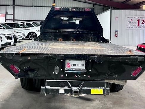 Used 2024 Chevrolet Silverado 3500 LT w/ Convenience Package AWD/4WD image 3