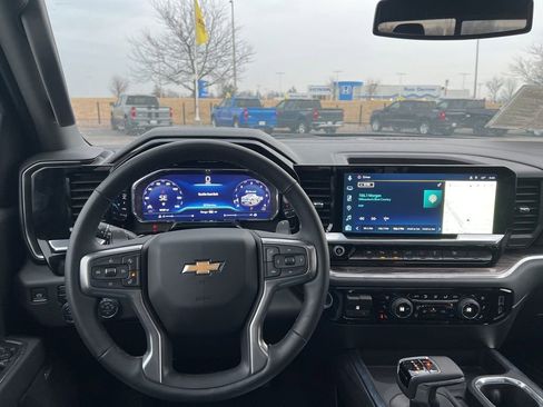 Used 2025 Chevrolet Silverado 1500 LTZ w/ LTZ Premium Package image 25