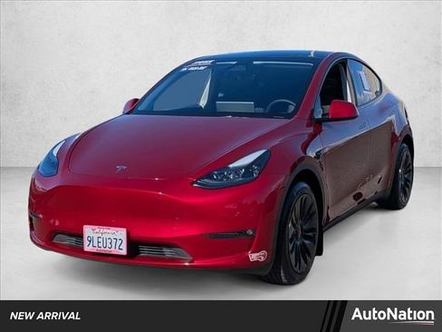 Used 2024 Tesla Model Y Long Range image 1