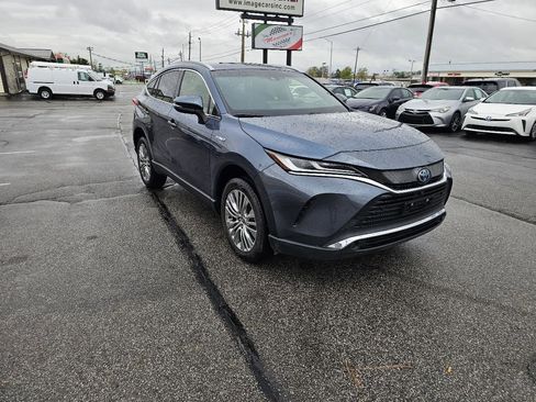 Used 2021 Toyota Venza Limited AWD/4WD image 4