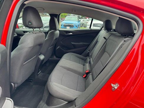 Used 2017 Chevrolet Cruze LT w/ Convenience Package FWD image 13
