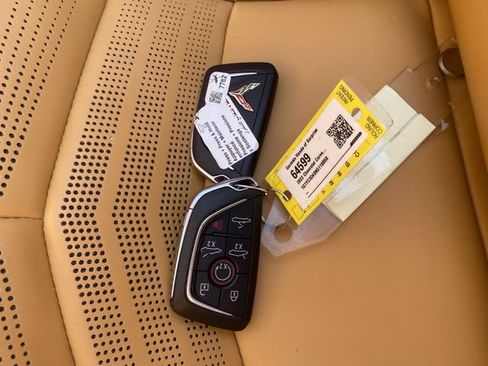 Used 2022 Chevrolet Corvette Stingray Premium Conv w/ Z51 Performance Package RWD image 29