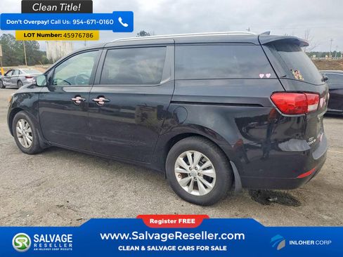 Used 2017 Kia Sedona LX w/ LX Essentials Premium Package image 3