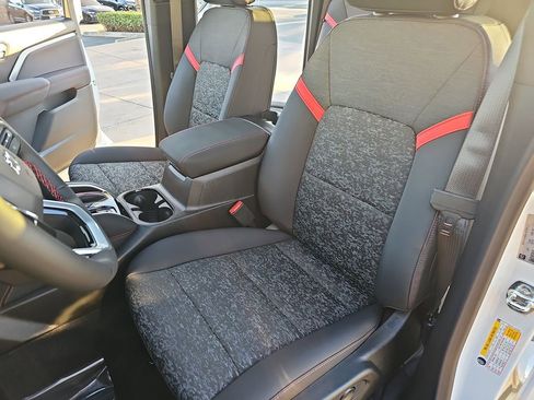 New 2026 Chevrolet Colorado Z71 image 14