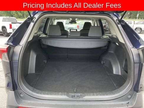 Used 2025 Toyota RAV4 XLE AWD/4WD image 13