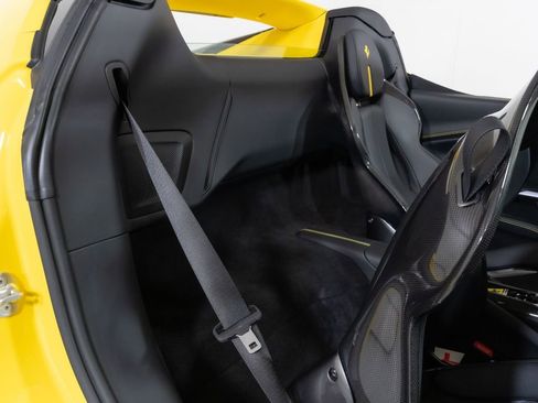 Used 2025 Ferrari 296 GTS Base image 43