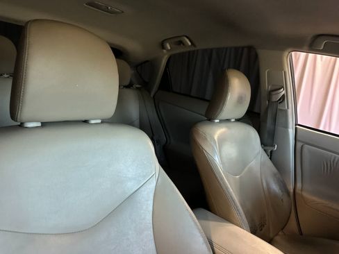 Used 2012 Toyota Prius Four FWD image 18