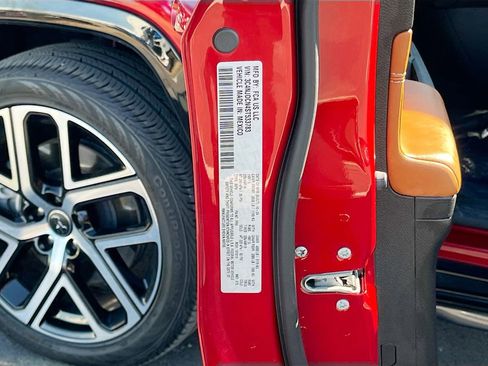 Certified 2025 Jeep Compass Limited w/ Elite Group image 30