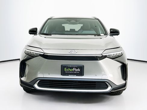 Used 2023 Toyota bZ4X XLE w/ Weather Package image 2