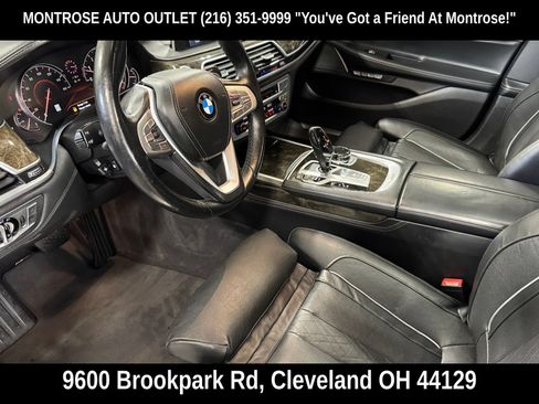 Used 2016 BMW 750i xDrive AWD/4WD image 16