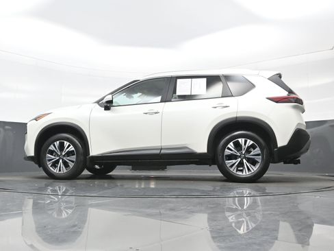 Used 2023 Nissan Rogue SV w/ SV Premium B Package AWD/4WD image 31