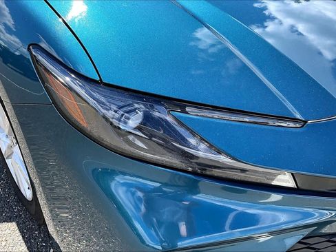 Certified 2025 Toyota Camry LE image 27