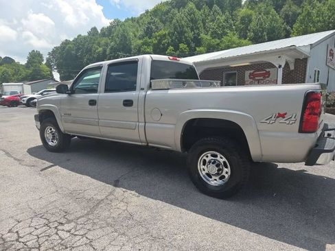 Used 2007 Chevrolet Silverado 2500 LT w/ Heavy-Duty Power Package AWD/4WD image 8