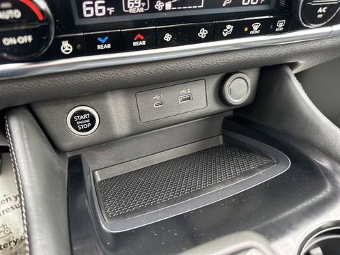 Used 2023 Nissan Rogue SL w/ SL Premium Package image 26