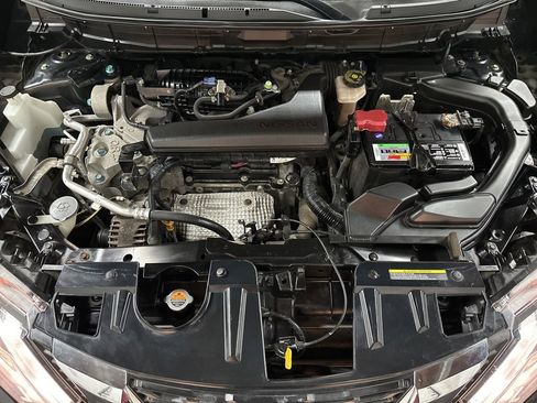 Used 2018 Nissan Rogue SV w/ Premium Package image 36