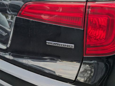 Used 2018 Honda Pilot Touring image 7