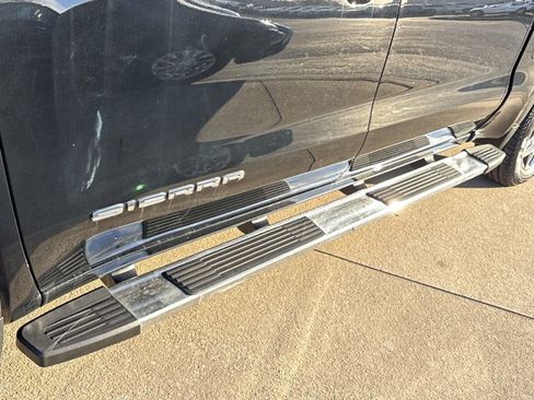 Used 2022 GMC Sierra 1500 SLT image 15