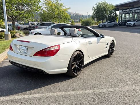 Used 2014 Mercedes-Benz SL 550 image 12