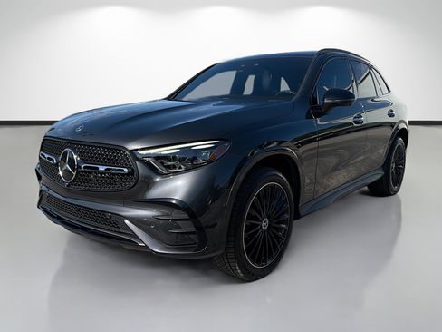 Used 2023 Mercedes-Benz GLC 300 4MATIC image 7