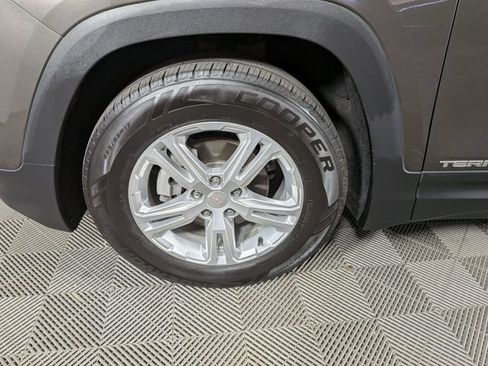 Used 2019 GMC Terrain SLE w/ Driver Convenience Package FWD image 31