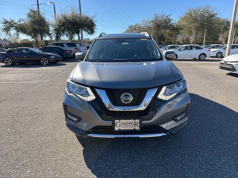 Used 2018 Nissan Rogue SL w/ Premium Package image 8