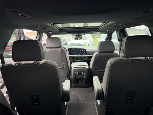 Used 2025 Chevrolet Tahoe Z71 w/ Z71 Off-Road Package image 18