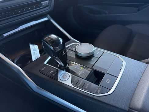 Used 2021 BMW 430i Coupe w/ Convenience Package image 17