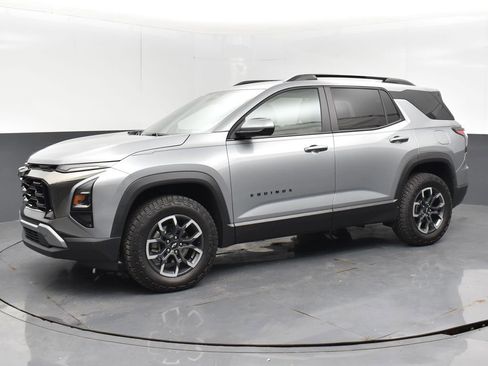 Used 2025 Chevrolet Equinox ACTIV image 12