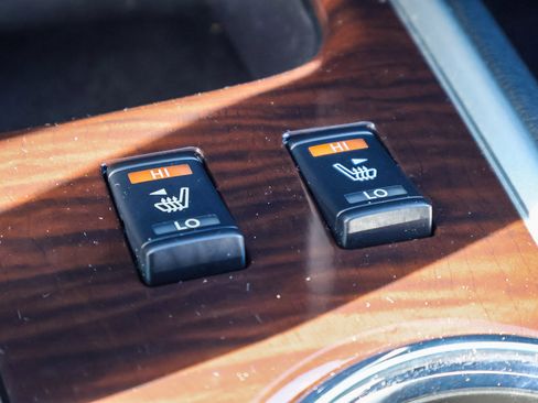 Used 2015 Nissan Pathfinder SL w/ Cargo Package image 6