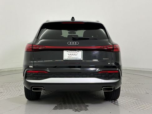 Certified 2025 Audi Q5 Premium w/ Convenience Package AWD/4WD image 10