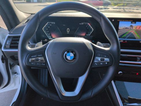 Used 2023 BMW 330i Sedan w/ Convenience Package RWD image 18