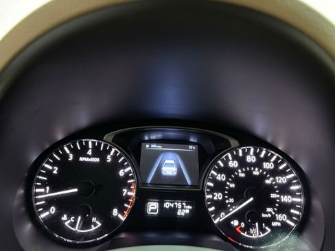 Used 2014 Nissan Altima 2.5 SV image 22