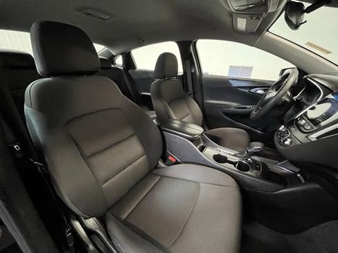 Used 2023 Chevrolet Malibu LT image 9