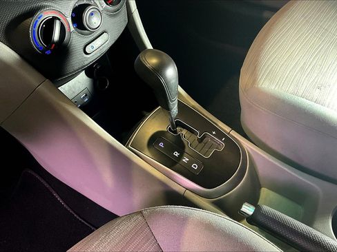 Used 2017 Hyundai Accent SE FWD image 18