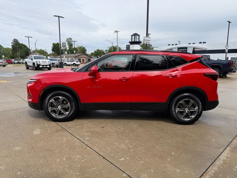 Used 2024 Chevrolet Blazer LT w/ Convenience Package FWD image 8