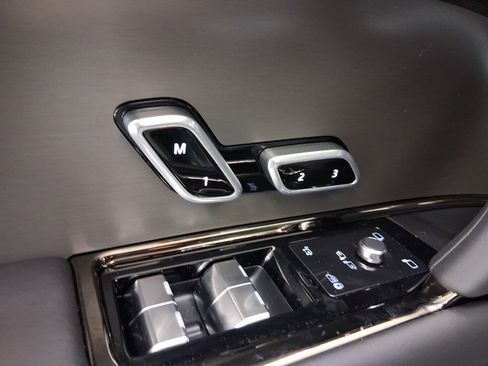 New 2025 Land Rover Range Rover Sport Dynamic SE image 12