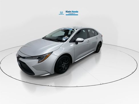 Used 2024 Toyota Corolla LE image 6